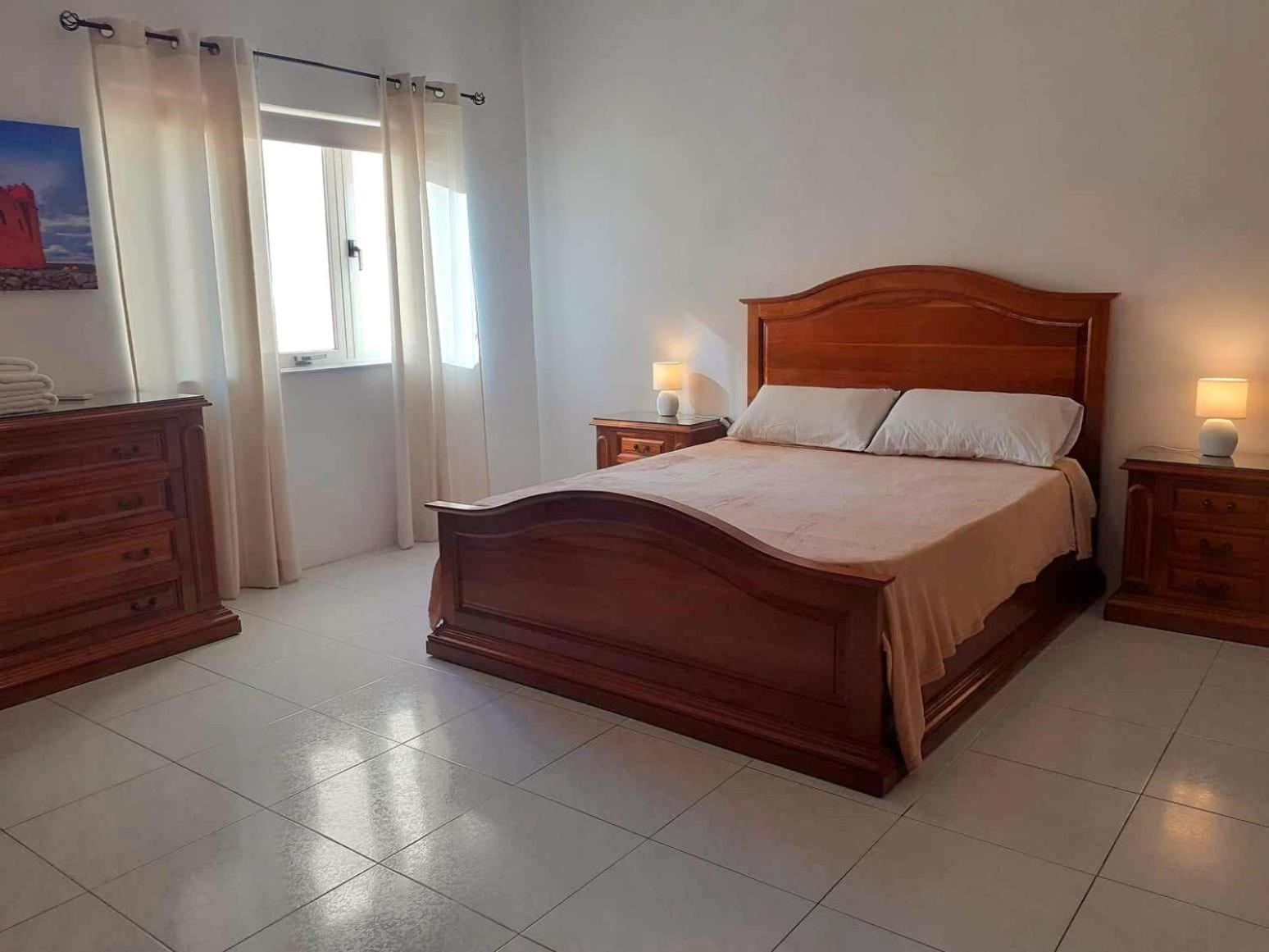 Nr41 - Close To Village Centre, Promenade, Shops & Restaurants Apartment