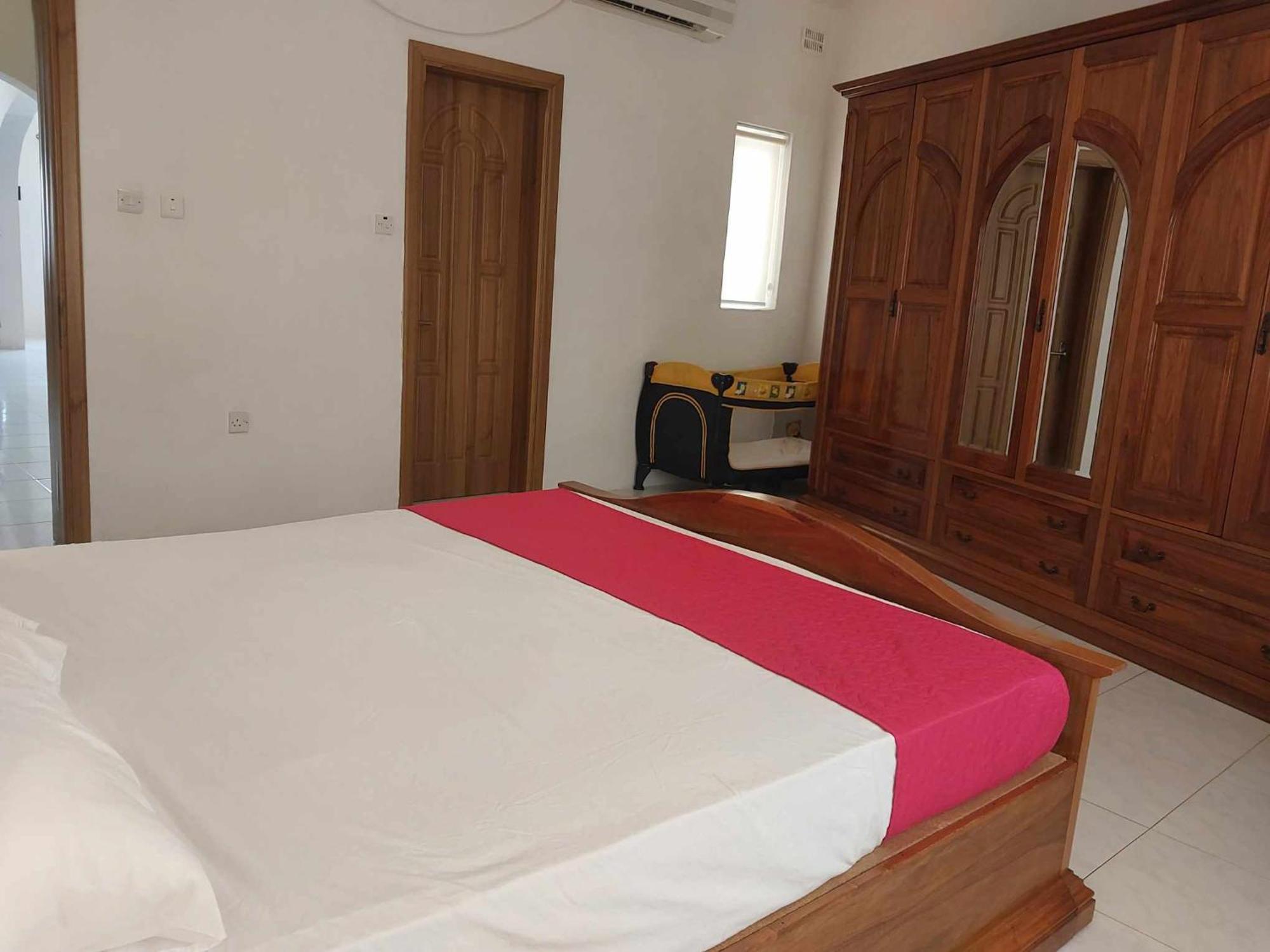 Apartment Nr41 - Close To Village Centre, Promenade, Shops & Restaurants